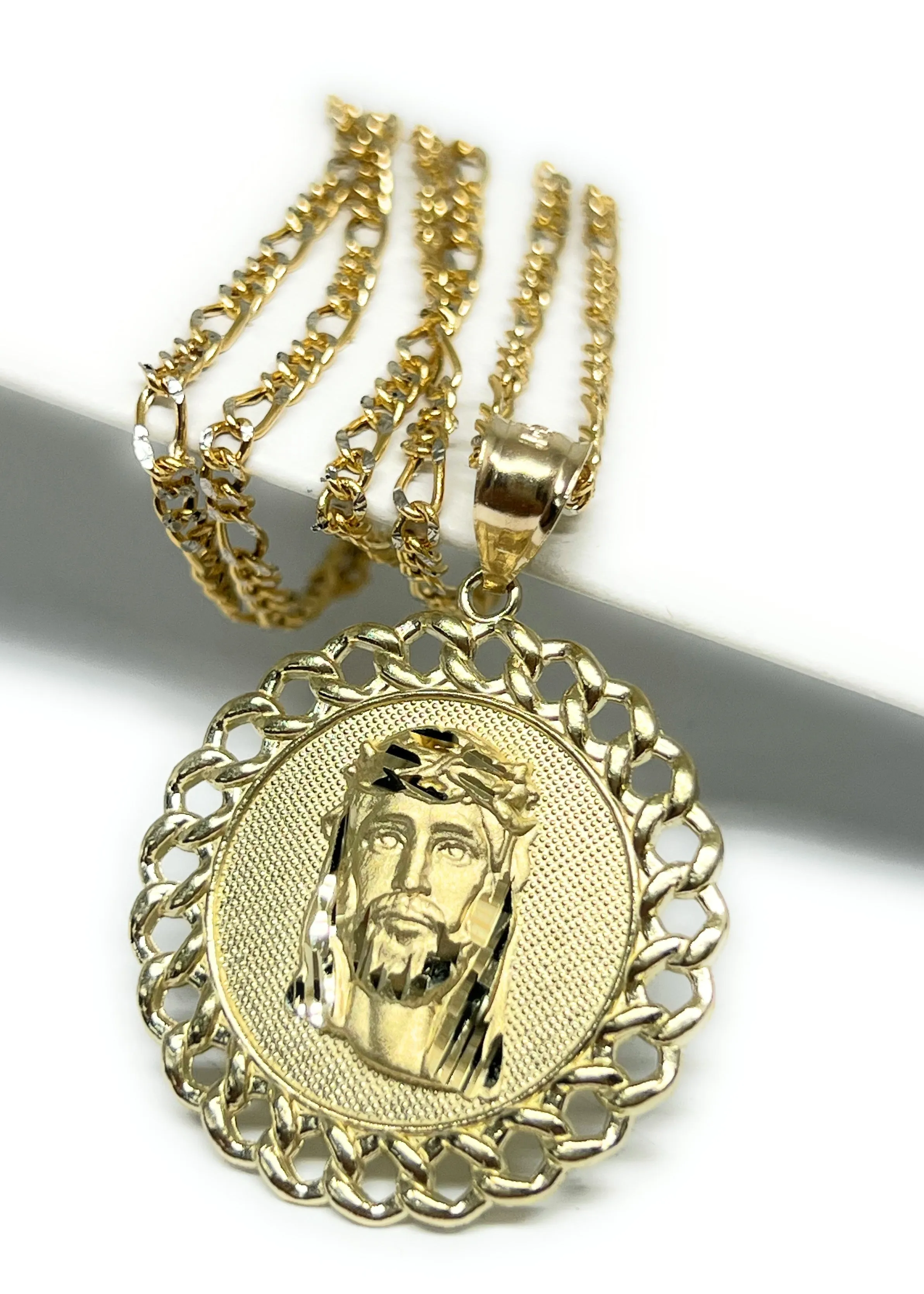 10k Solid Gold YELLOW Jesus Face Round Pendant Necklace