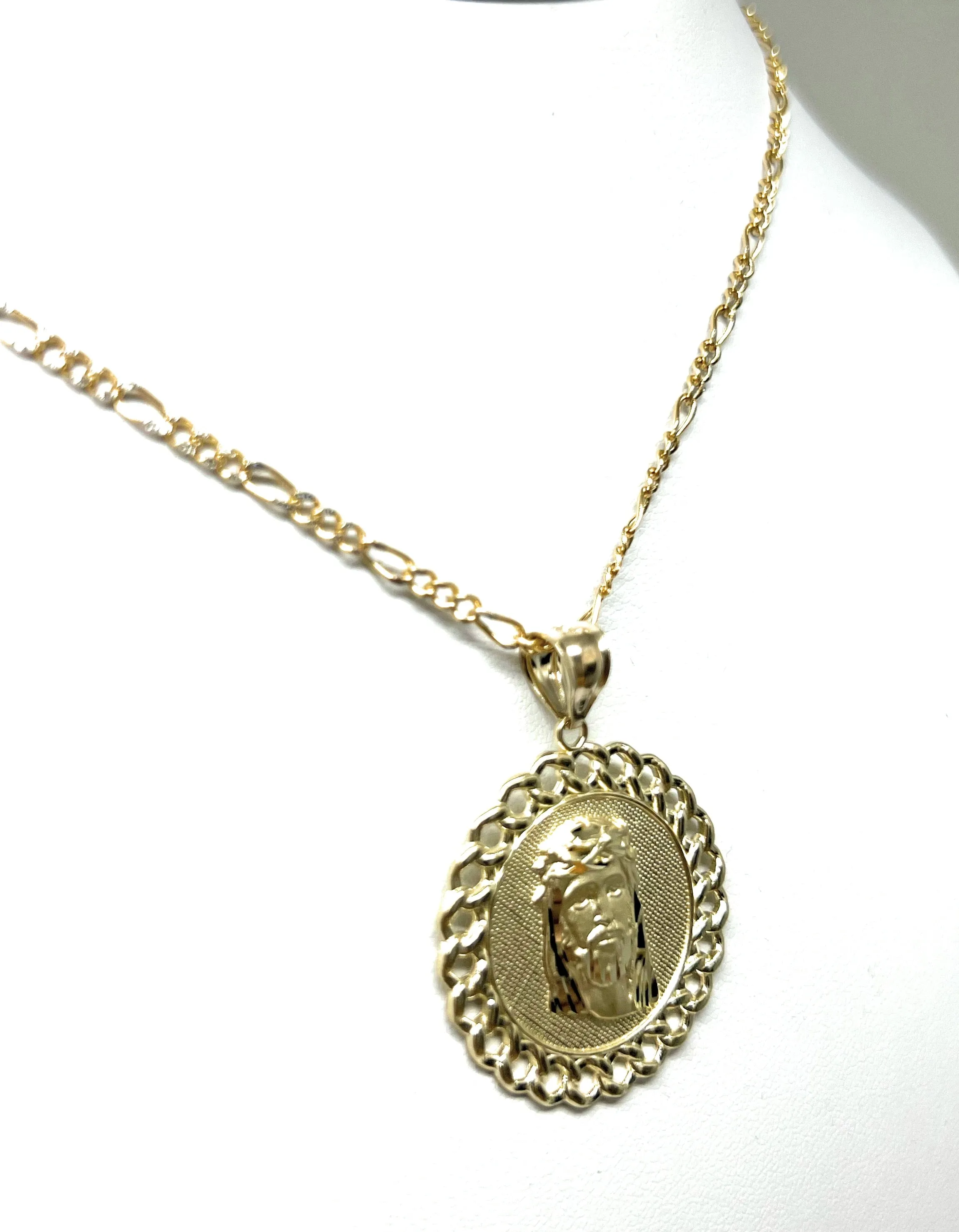 10k Solid Gold YELLOW Jesus Face Round Pendant Necklace