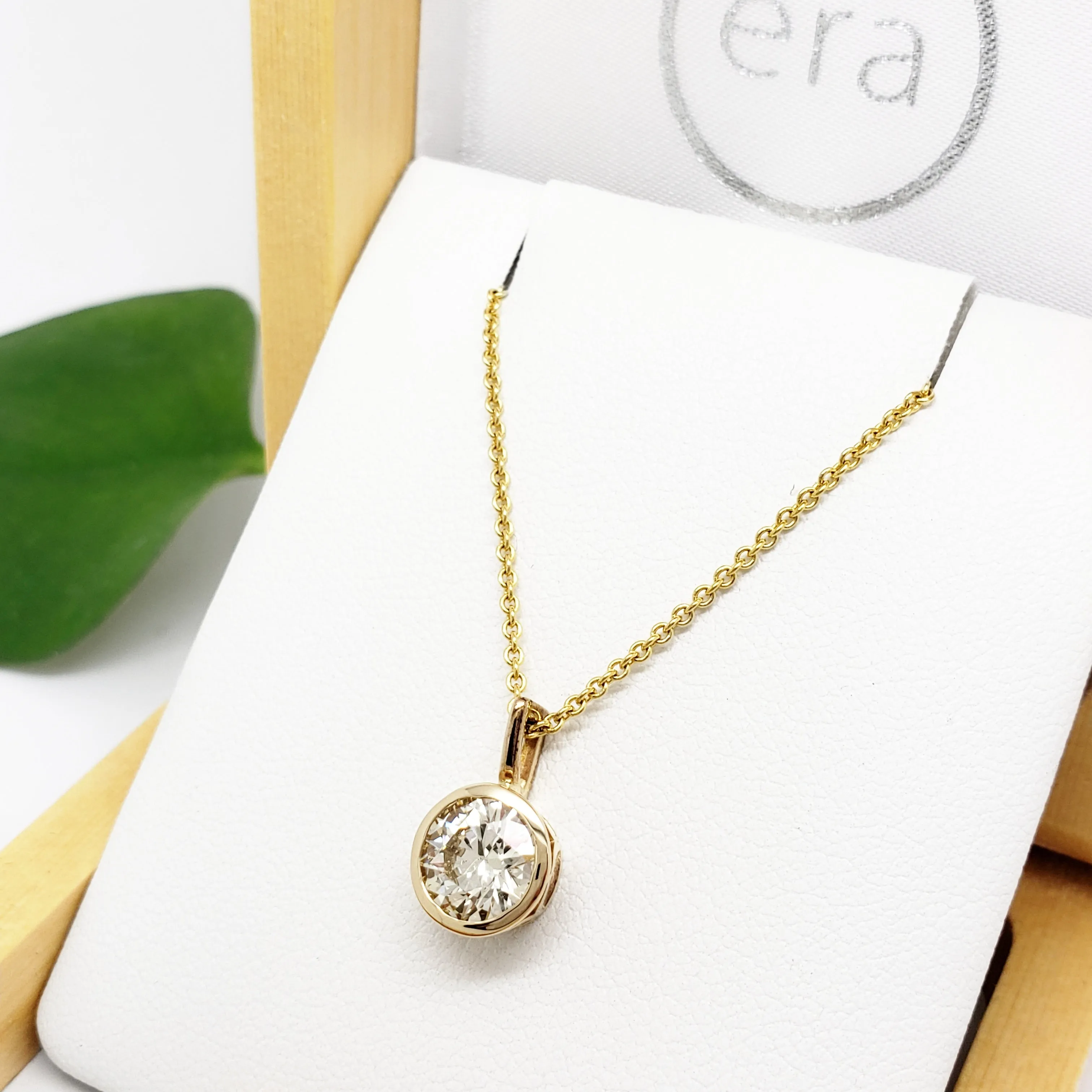 1.37ct Diamond Pendant