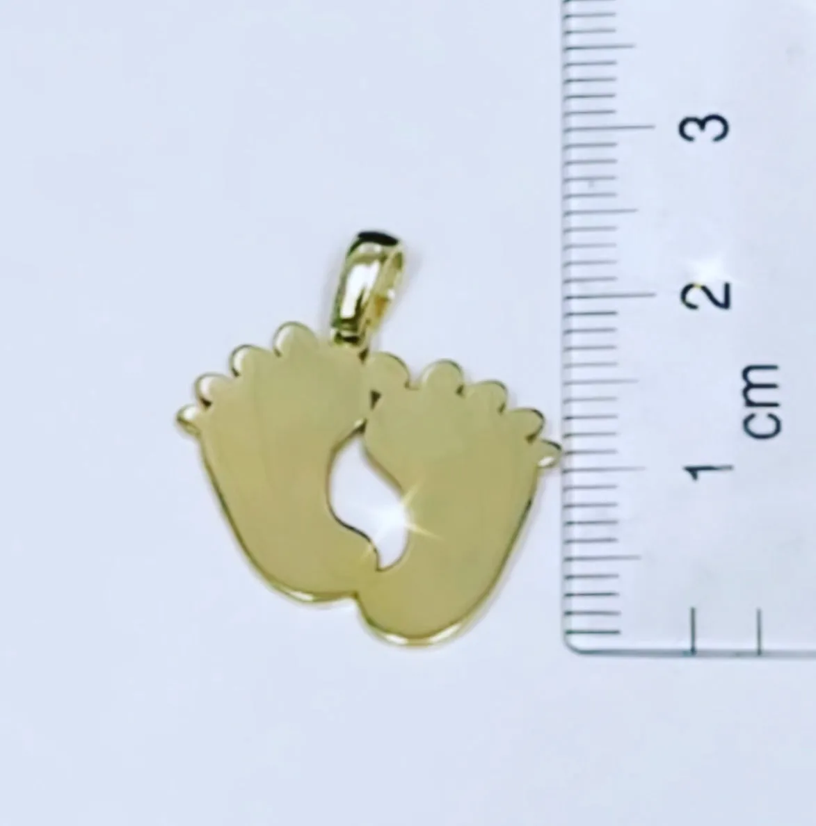 Baby feet pendant