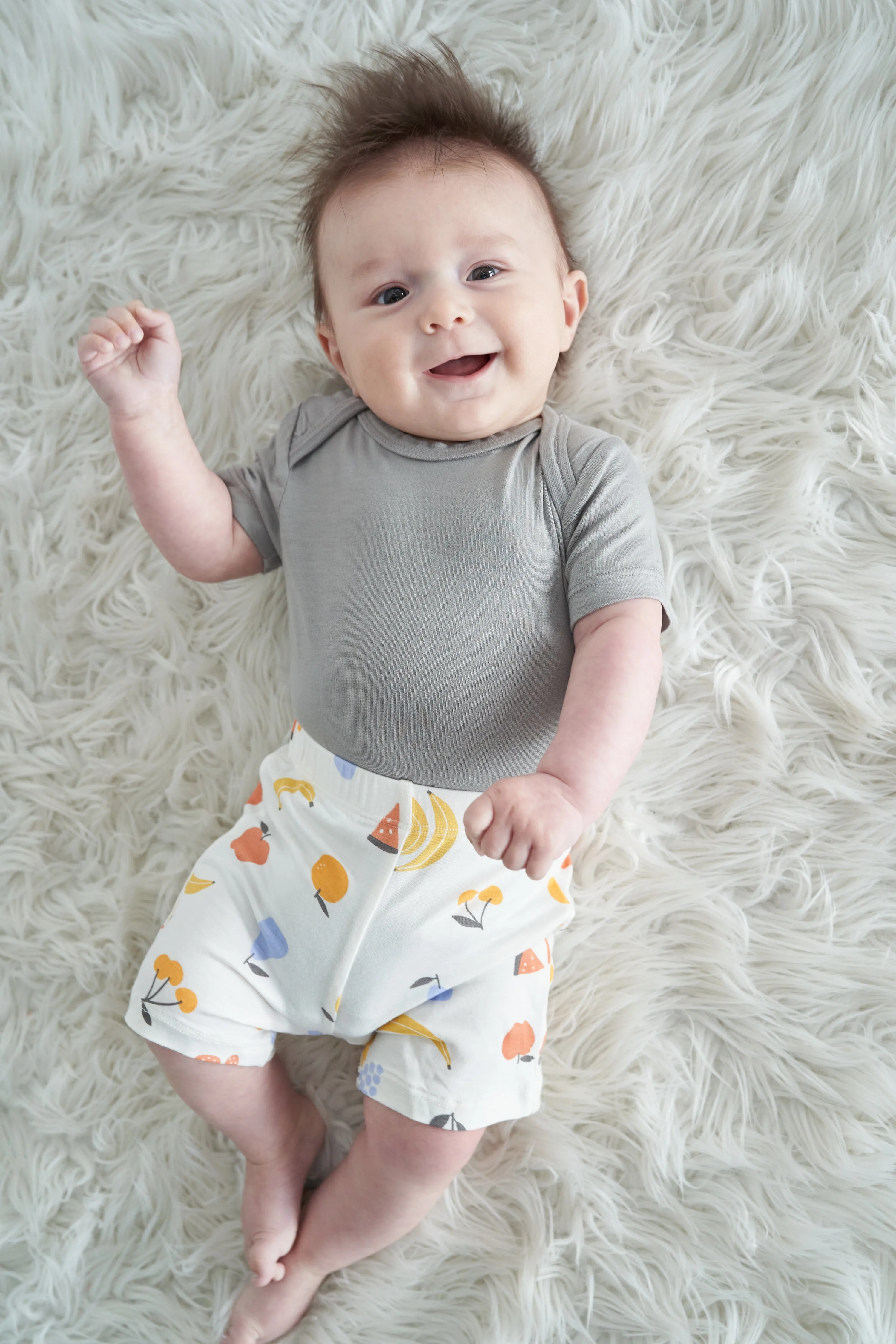 Bamboo Short Sleeve Onesie & Short Set (Pigeon/Fruit Salad Print)