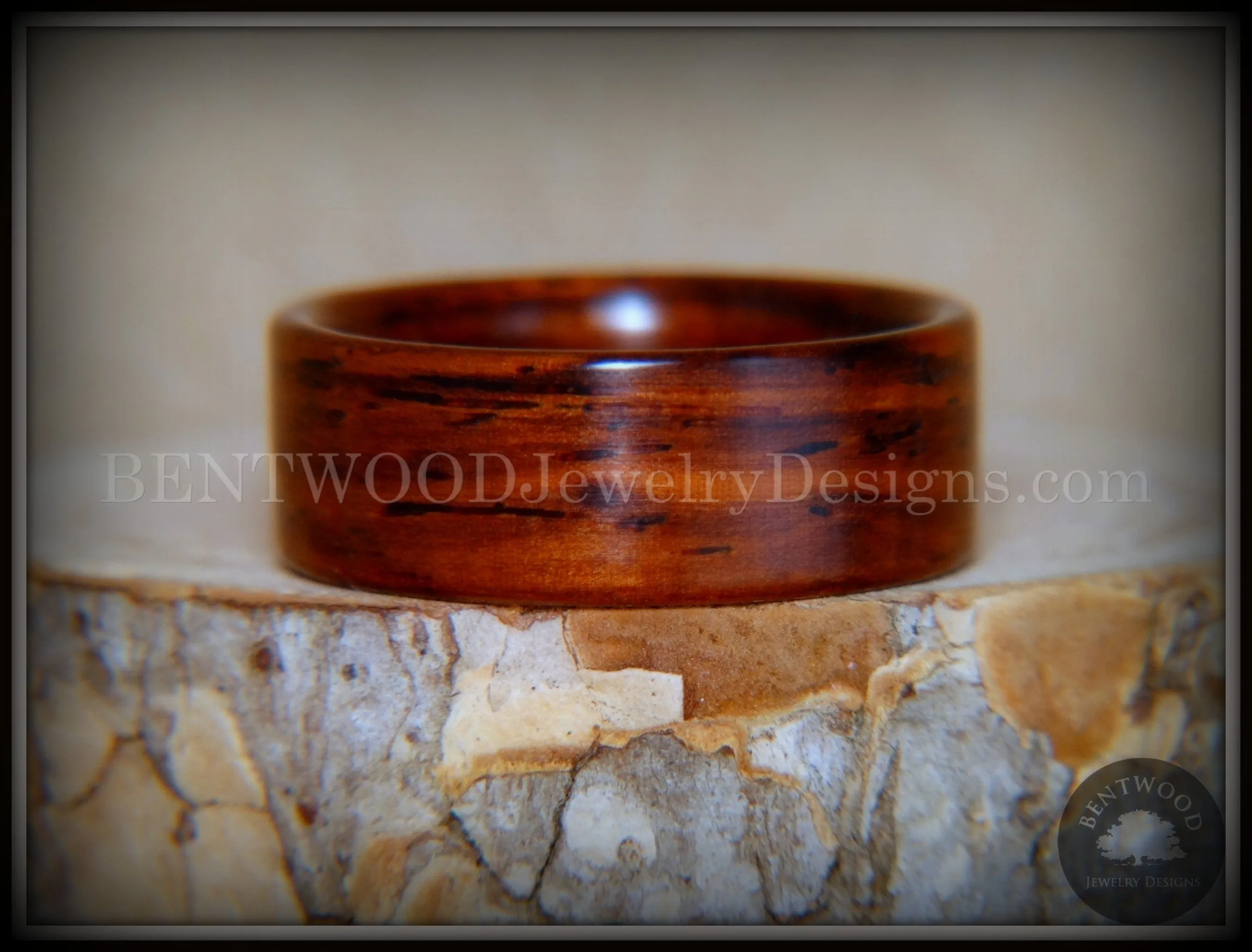 Bentwood Ring - Cocobolo Wooden Ring