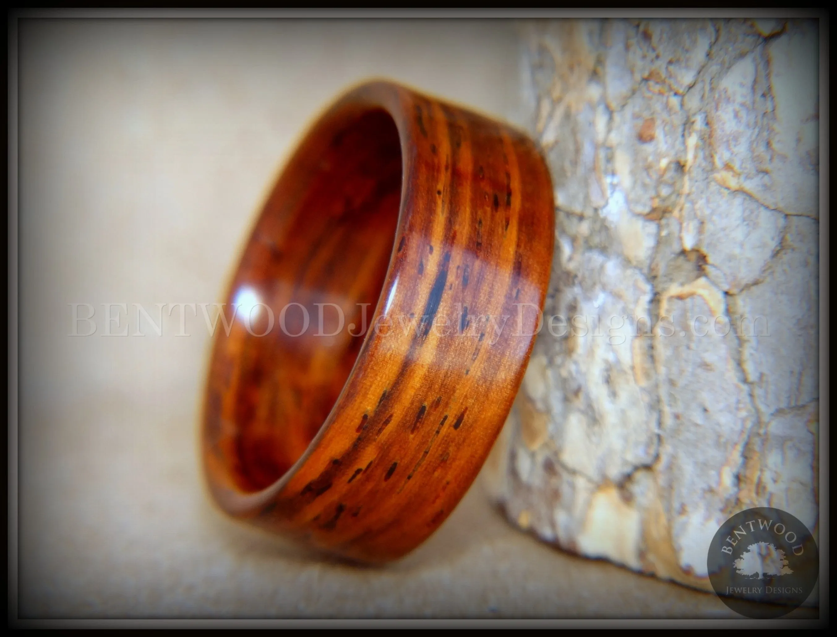 Bentwood Ring - Cocobolo Wooden Ring