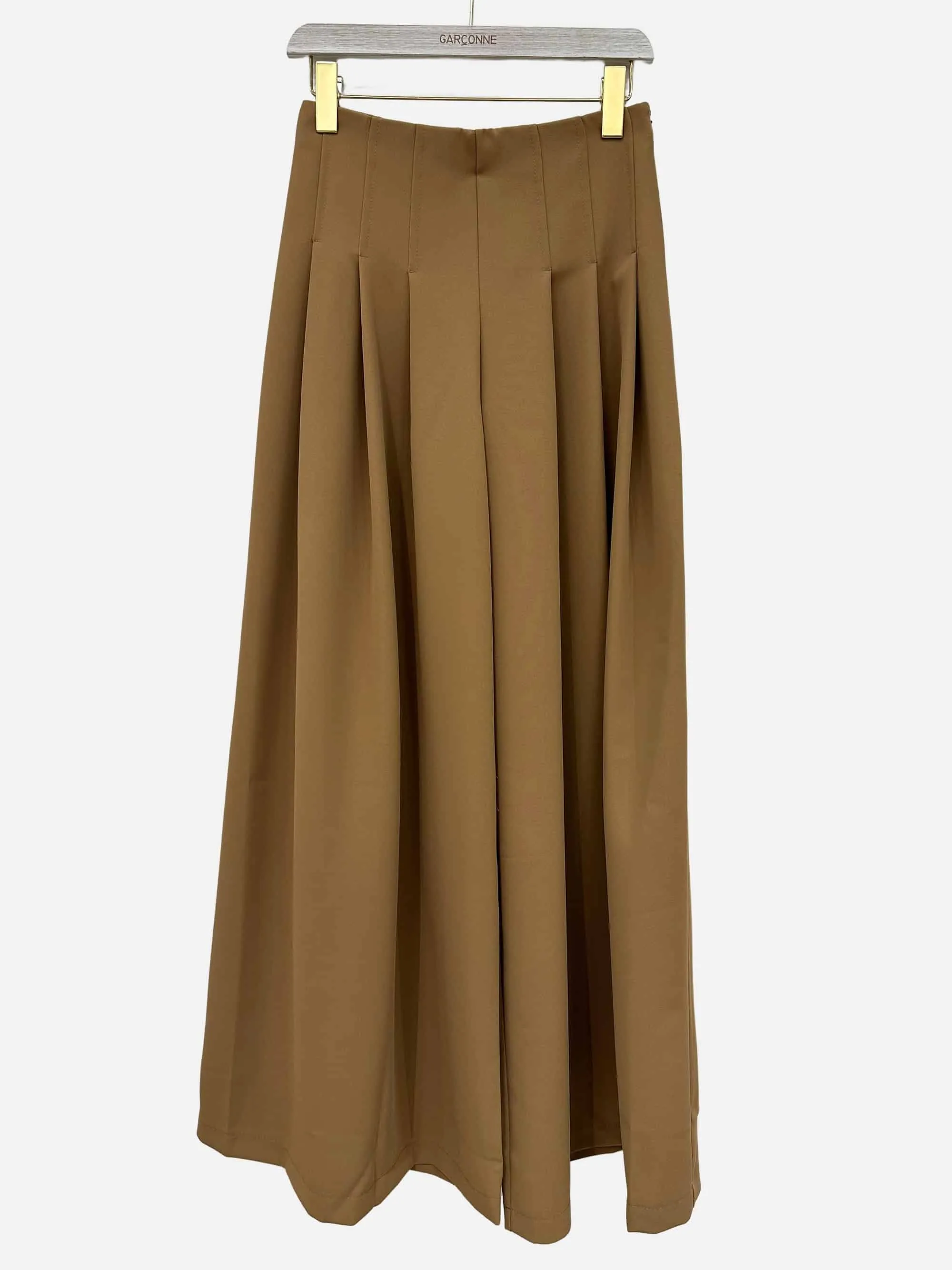 GARONNE Pleated Pant in Camel