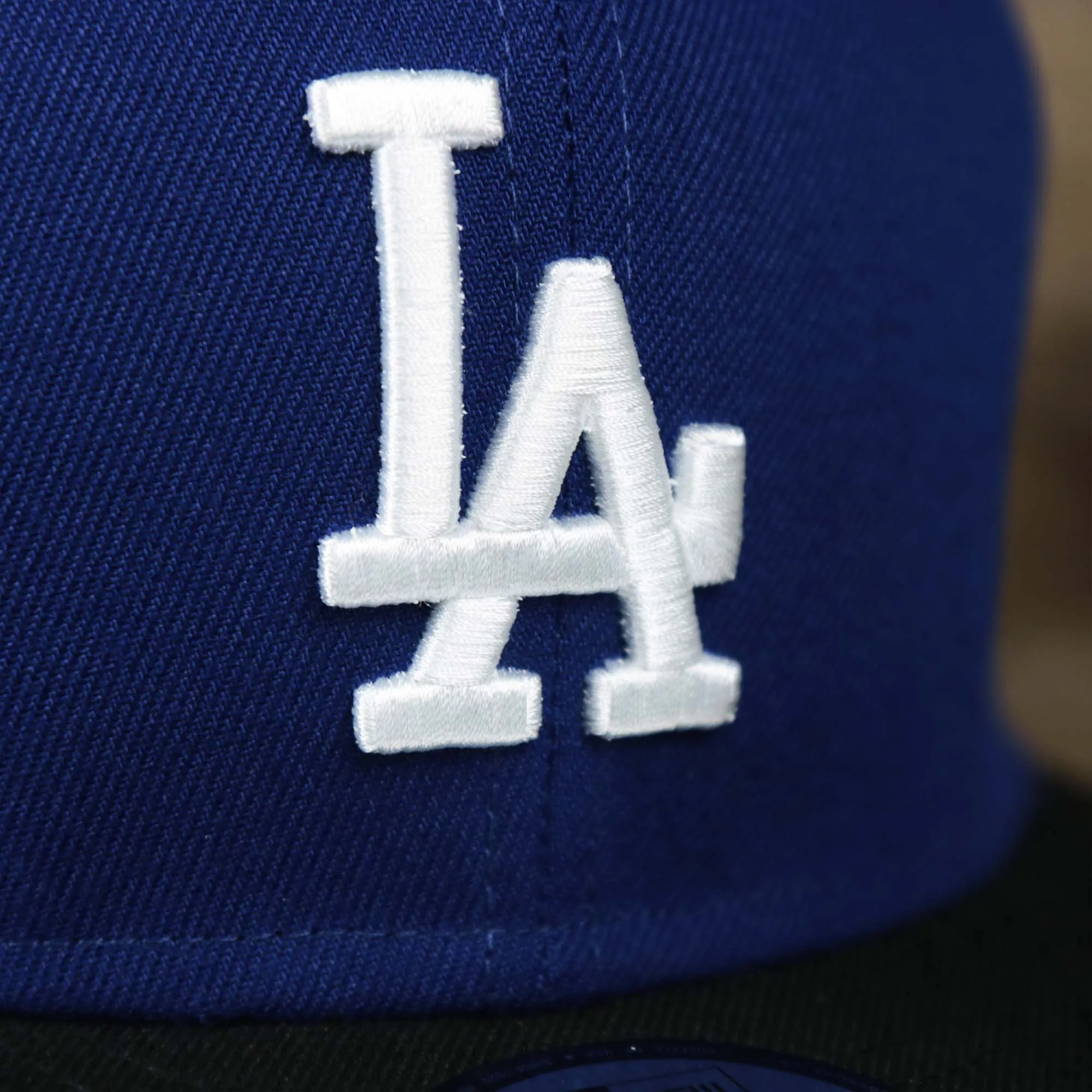 Los Angeles Dodgers 2022 City Connect Side Patch 9Fifty Snapback Cap | New Era Royal/Black