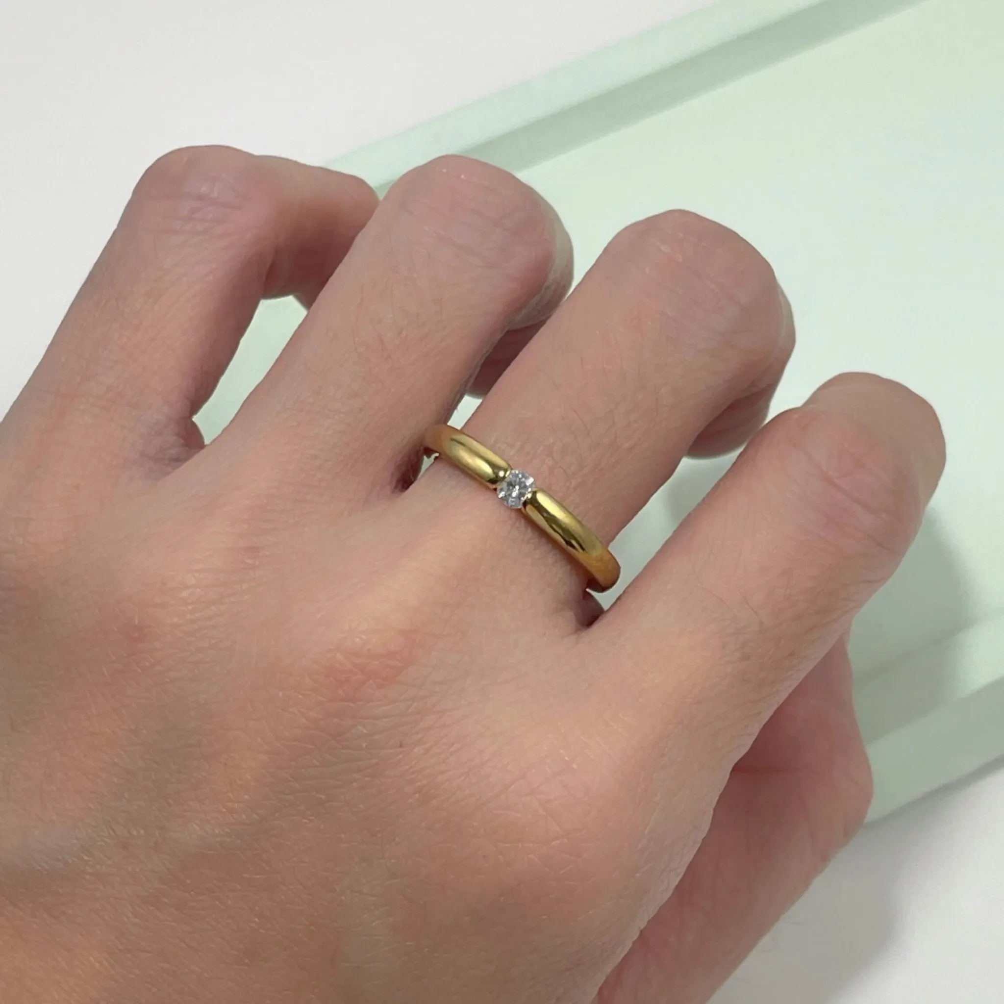 Minimal Zirconia Band Ring Gold