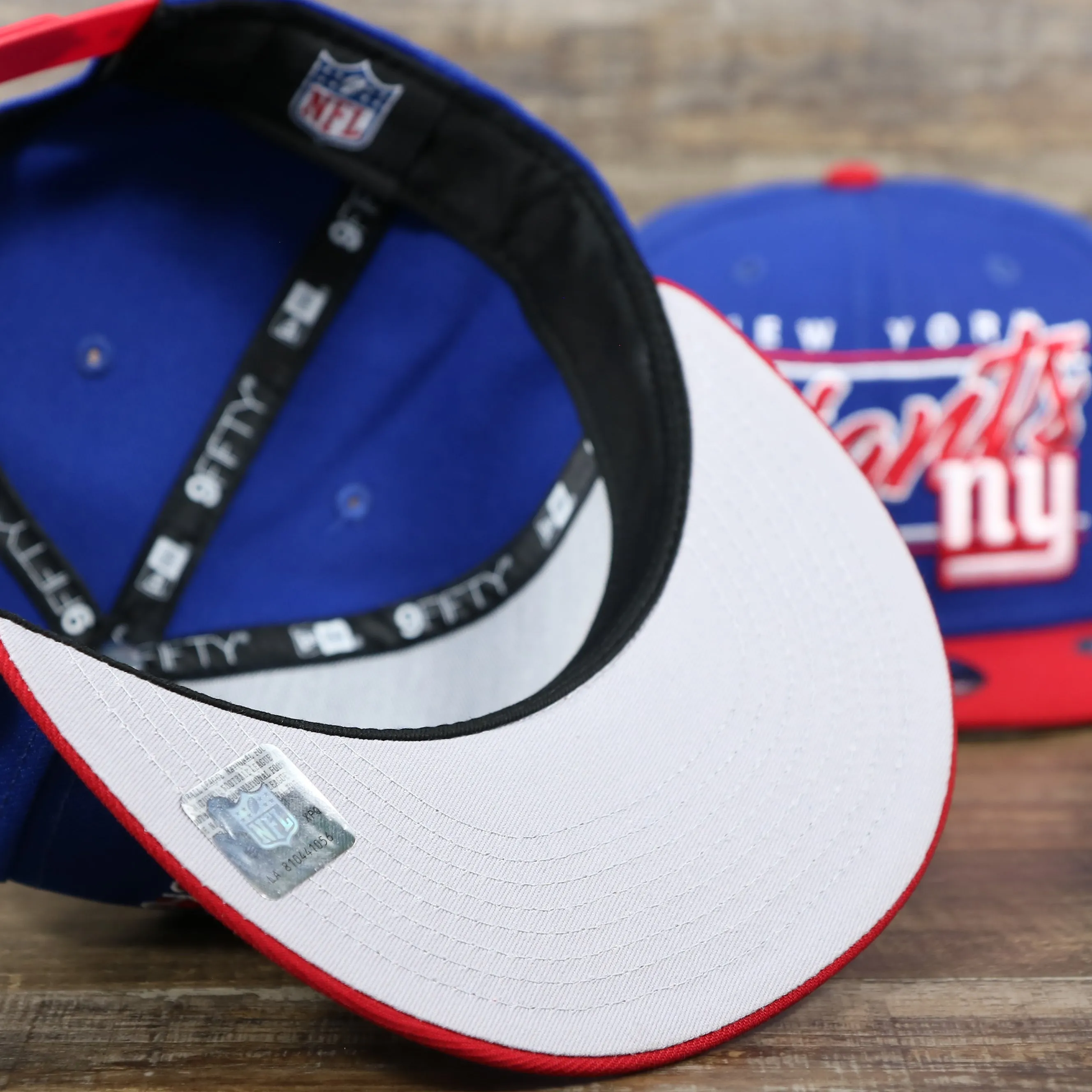 New York Giants Team Script College Bar Gray Bottom 9Fifty Snapback | Royal Blue And Red Snap Cap