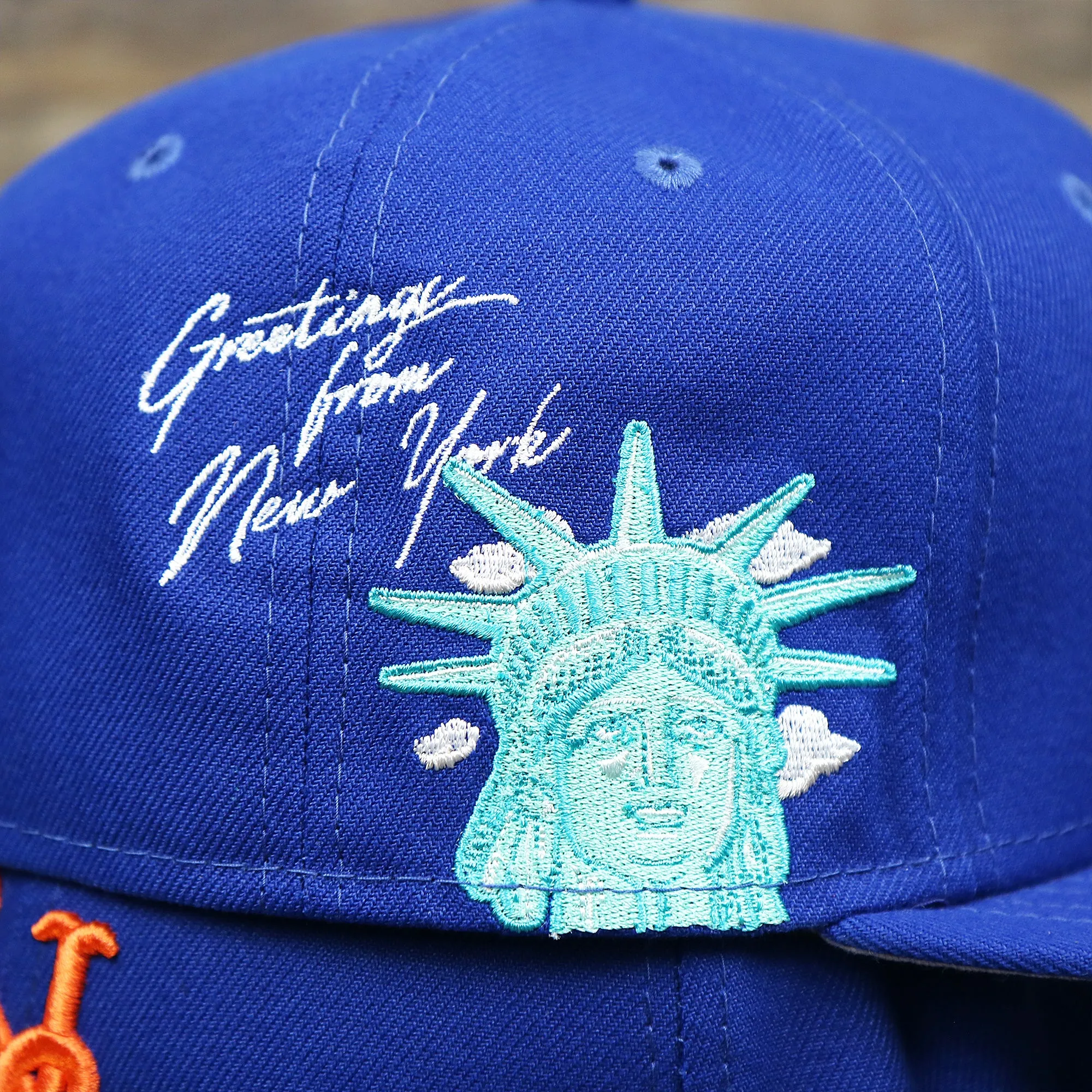 New York Mets Lady Liberty Cloud Icon Side Patch Gray Bottom 59Fifty Fitted Cap | Royal Blue 59Fifty Cap