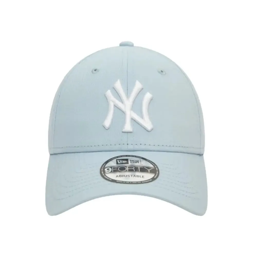 New York Yankees League Essential Pastel Blue 9Forty Adjustable Cap