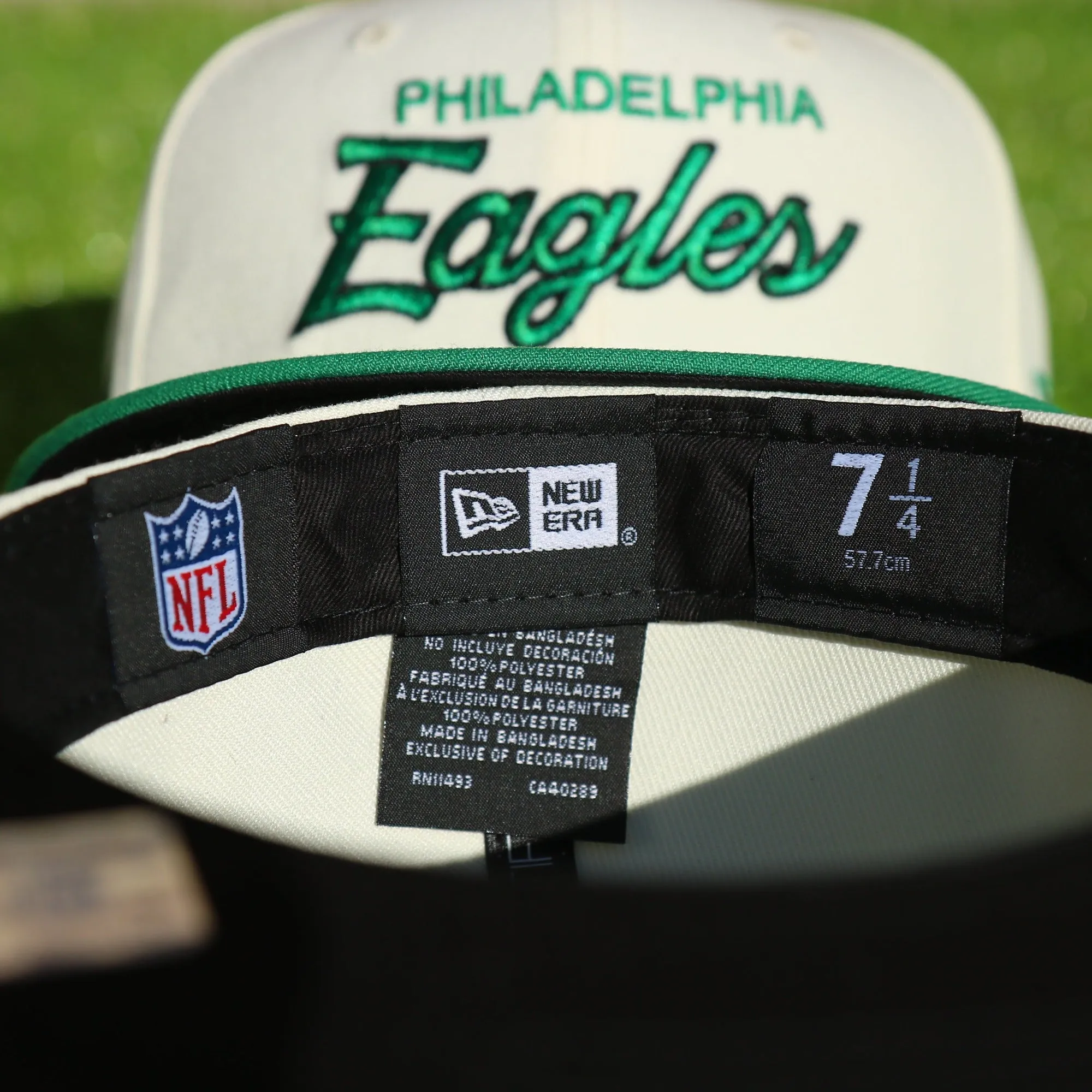 Philadelphia Eagles Throwback Wordmark Jersey Script Chrome/Kelly Green Black UV Side Patch 59Fifty Fitted Cap | Cap Swag Exclus