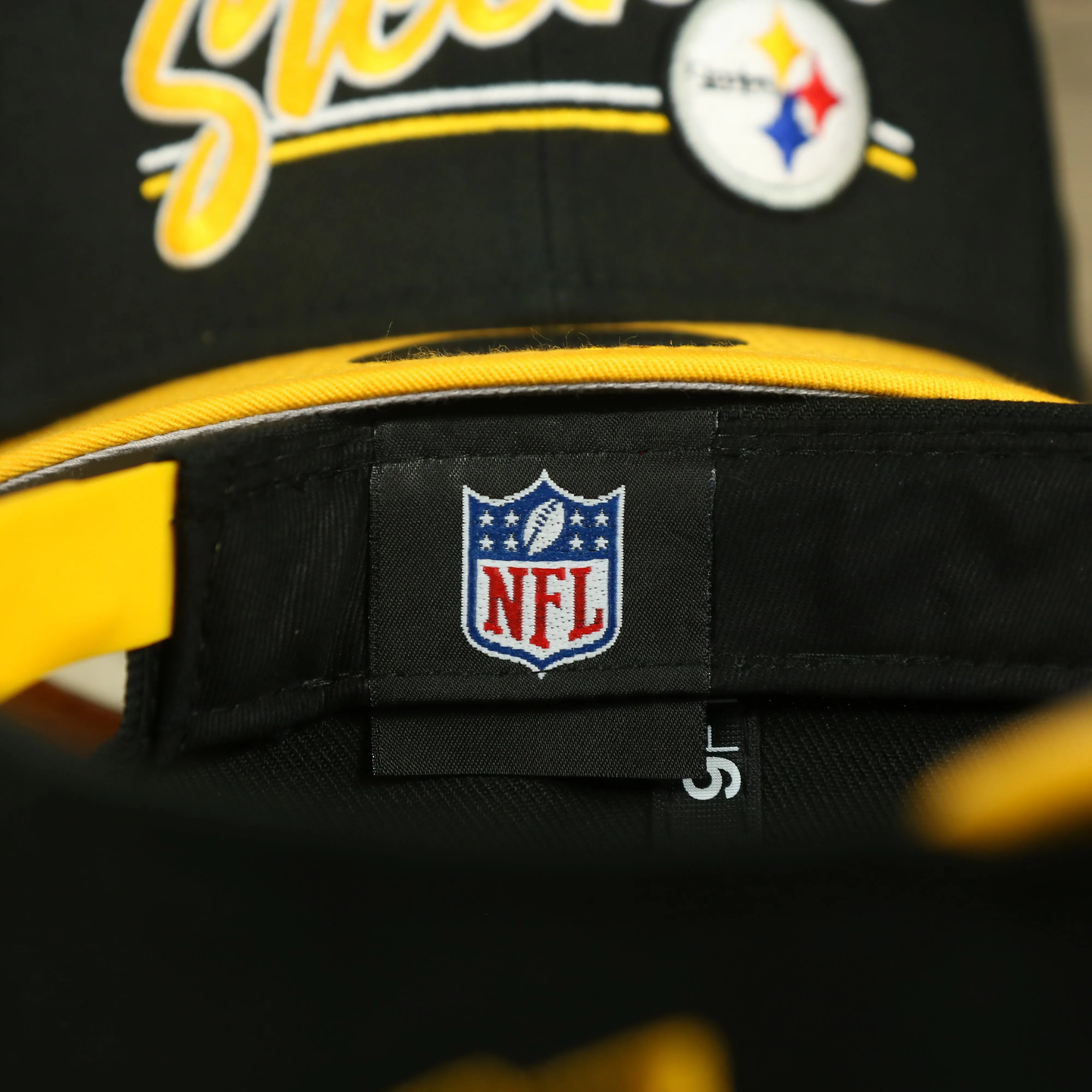 Pittsburgh Steelers Team Script College Bar 9Fifty Snapback Hat | Black/Yellow Steelers 950 Snap Cap