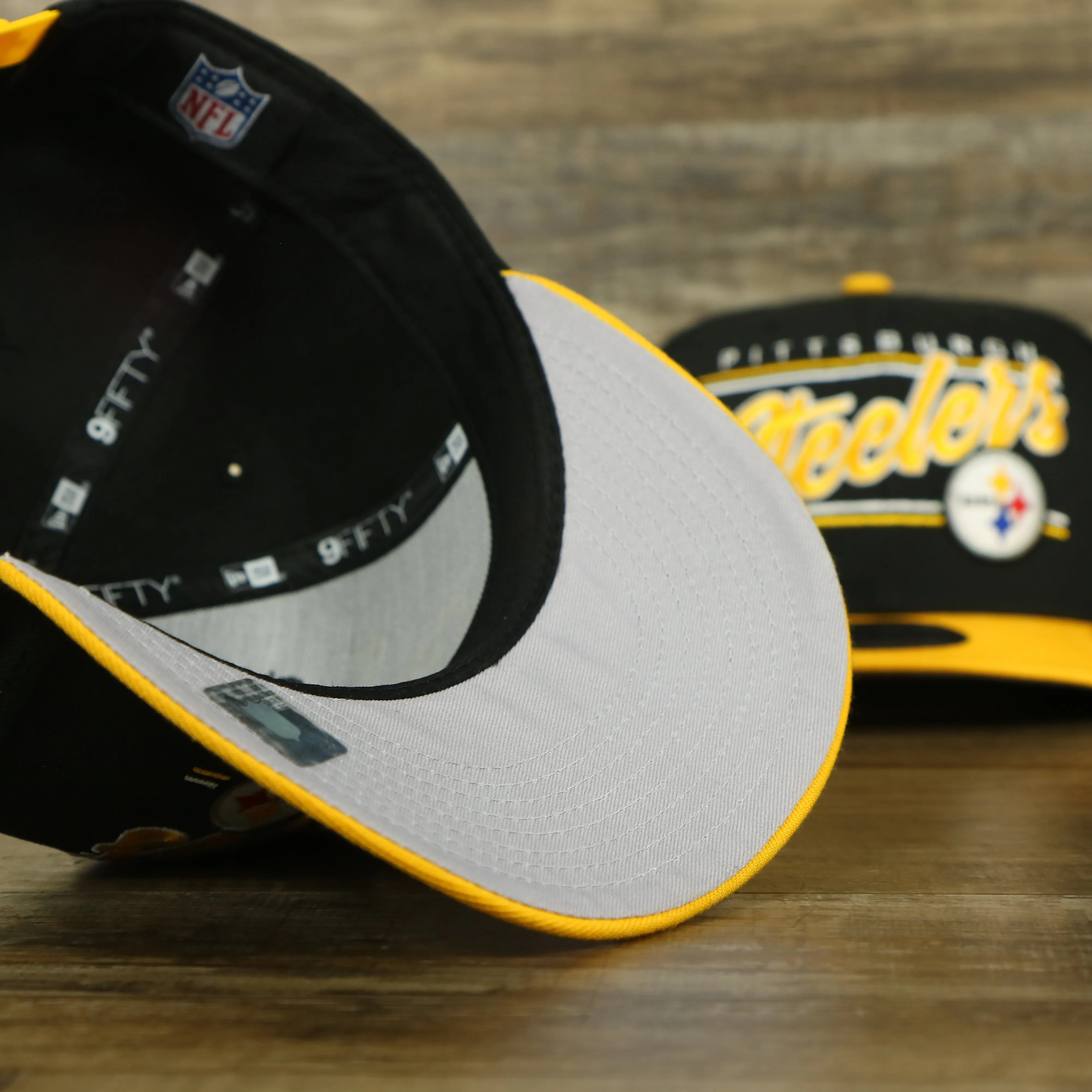 Pittsburgh Steelers Team Script College Bar 9Fifty Snapback Hat | Black/Yellow Steelers 950 Snap Cap