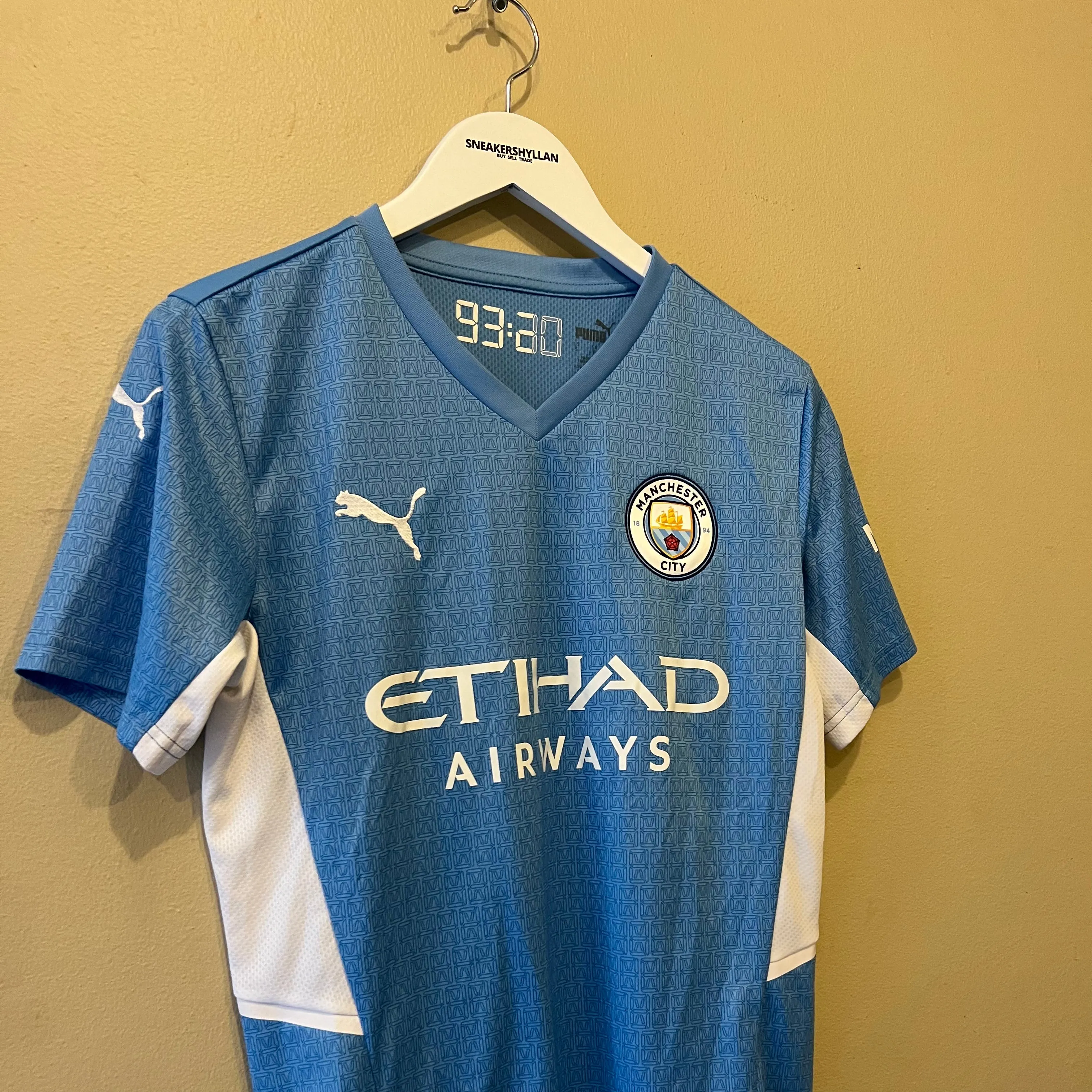 Puma Manchester City 2021/2022 Home Football Jersey