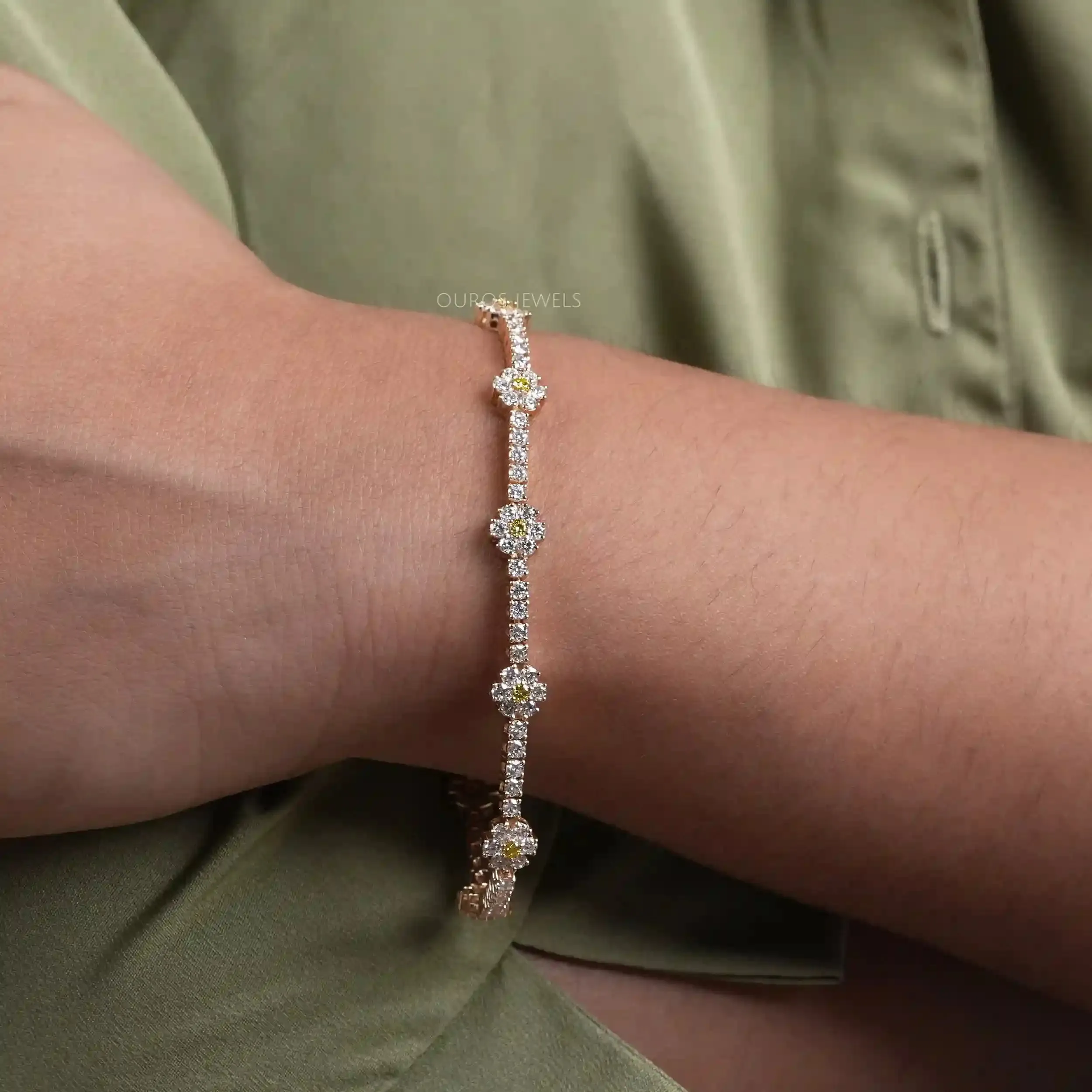 Round Cut Lab Grown Diamond Daisy Flower Bracelet