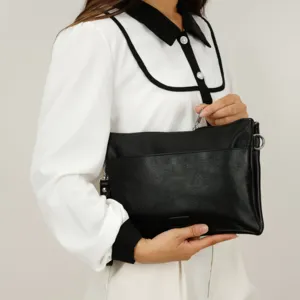 Sarah Clutch Crossbody