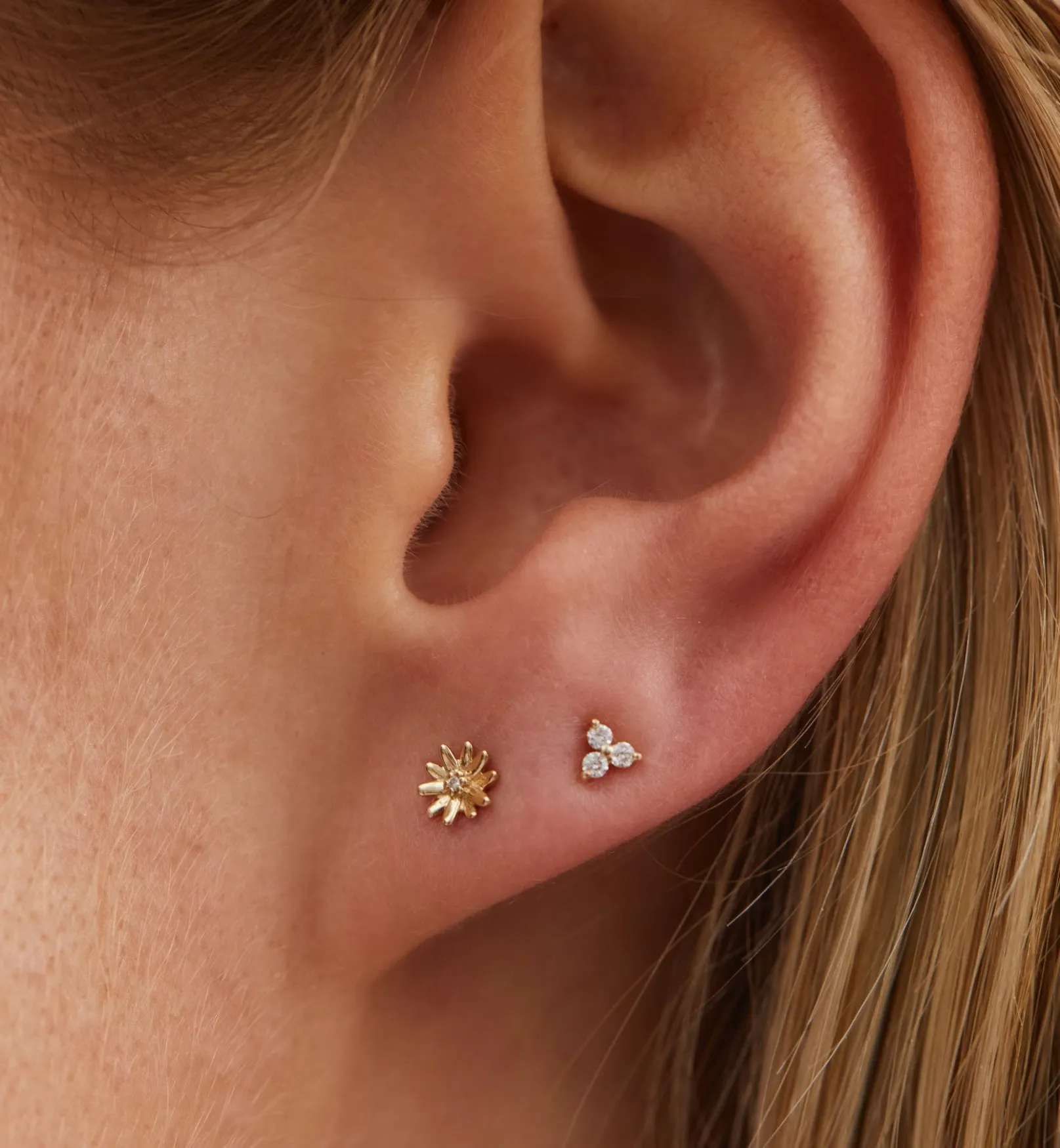 Single Flower Stud Diamond 14K