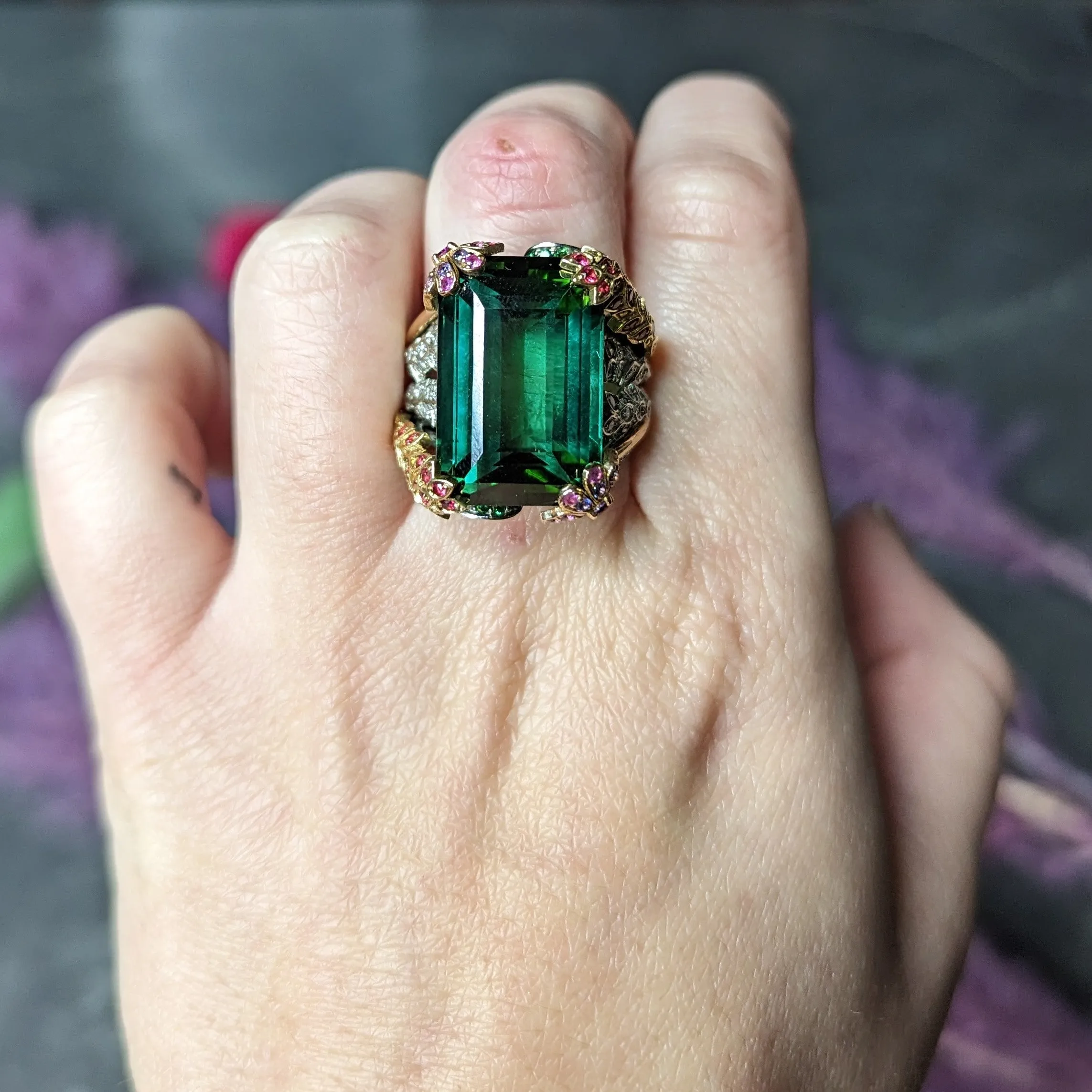 Substantial 28.59 CTW Tourmaline Sapphire Tsavorite Garnet Diamond 19 Karat Yellow Gold Contemporary Cocktail Ring