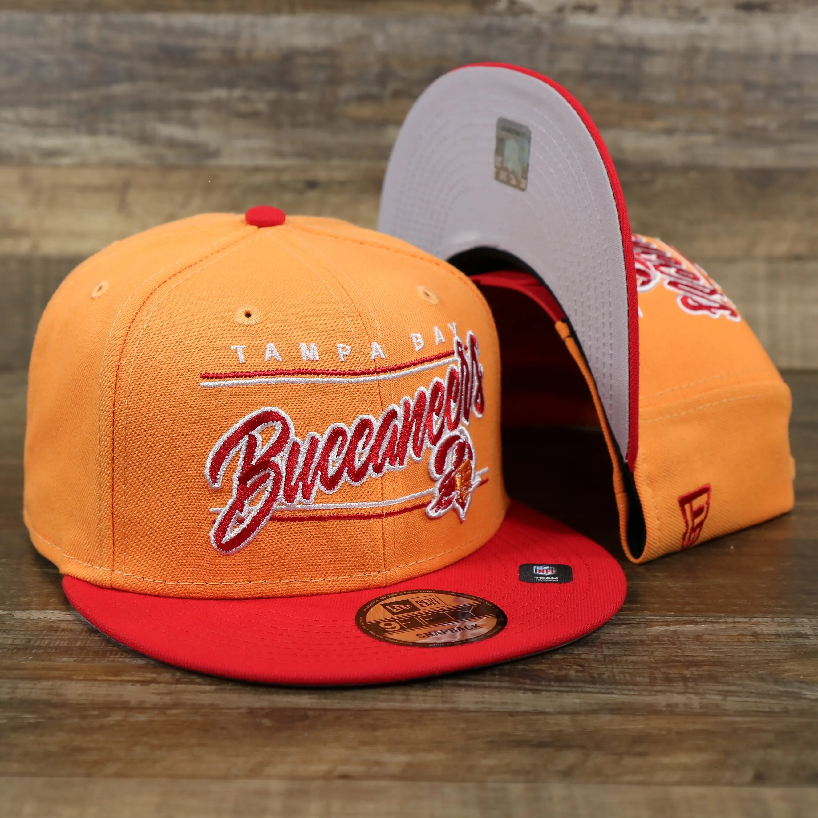 Tampa Bay Buccaneers Team Script College Bar Gray Bottom 9Fifty Snapback | Orange And Red Snap Cap