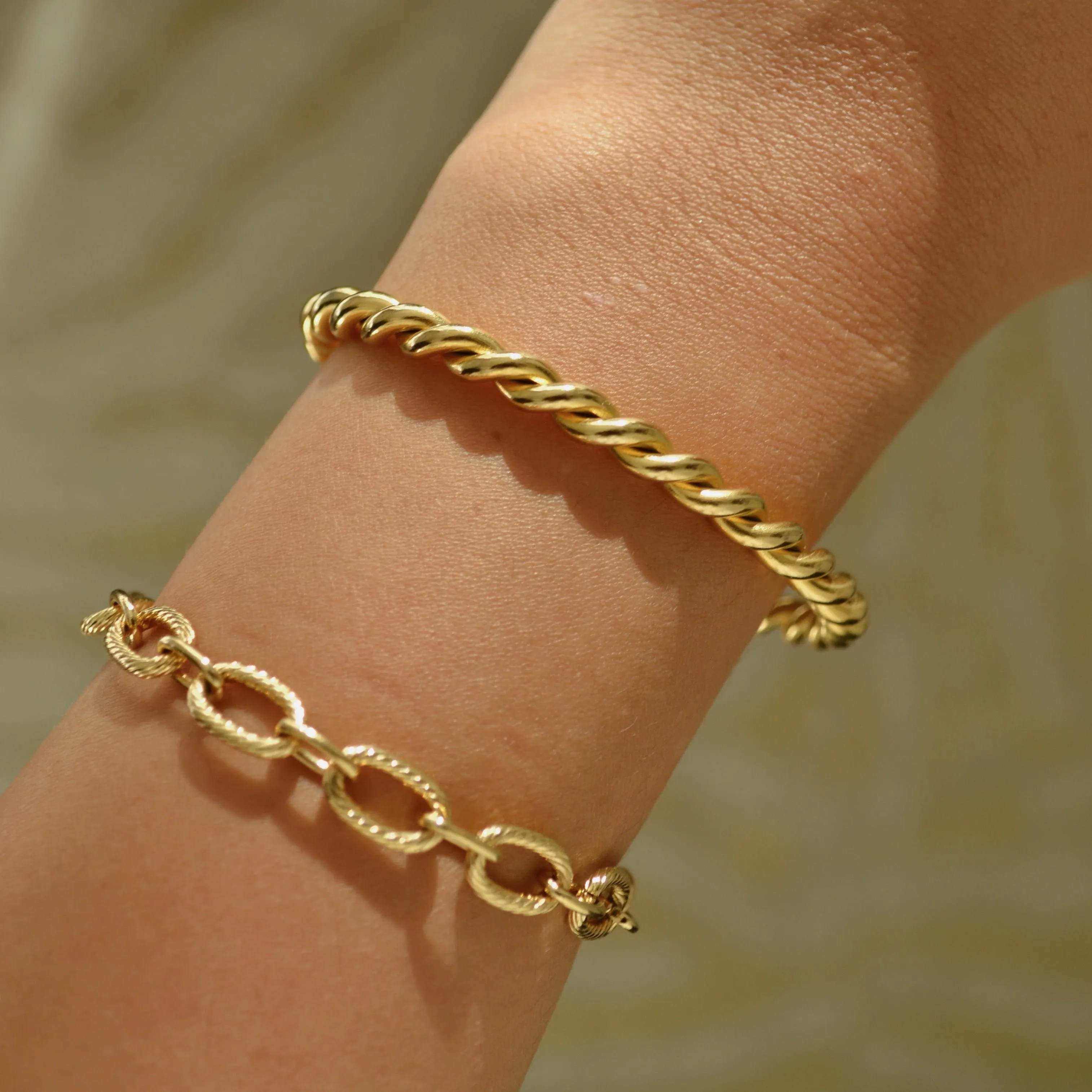 TWISTED CUFF BANGLE