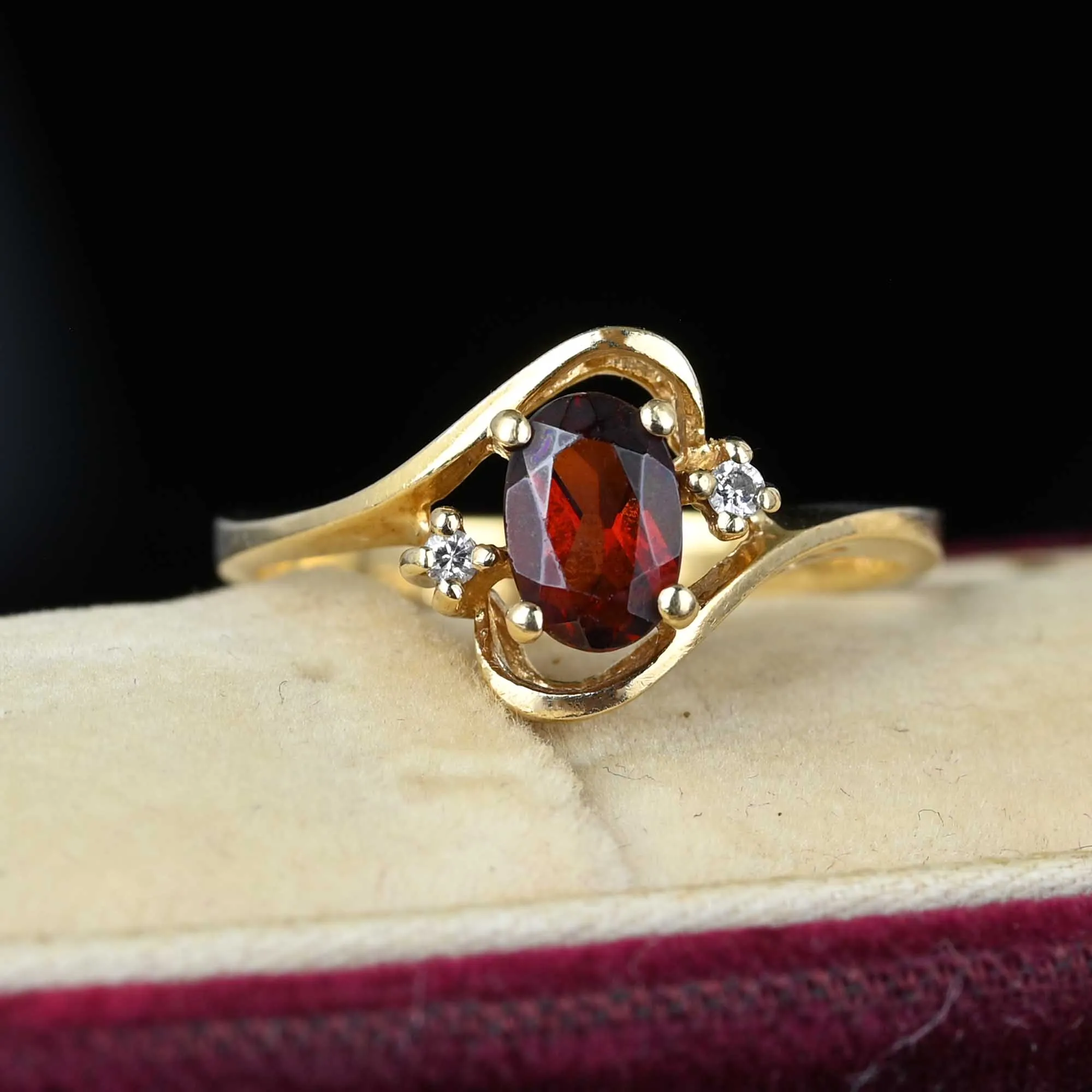 Vintage 10K Gold Bypass Diamond Garnet Ring