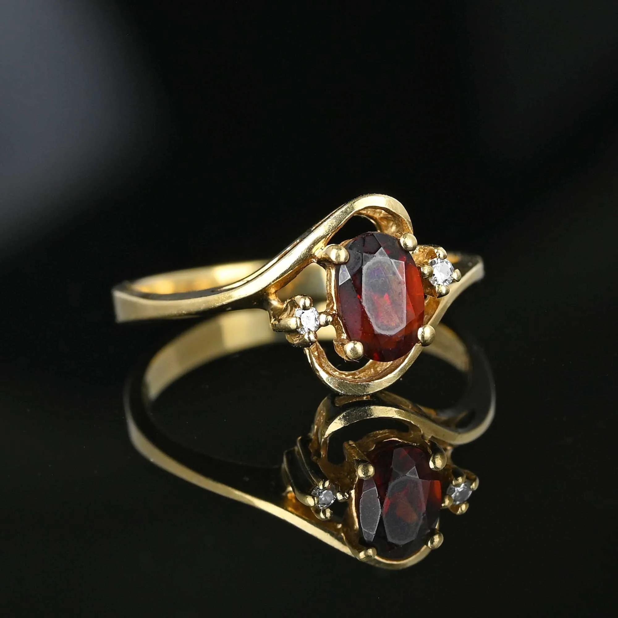 Vintage 10K Gold Bypass Diamond Garnet Ring