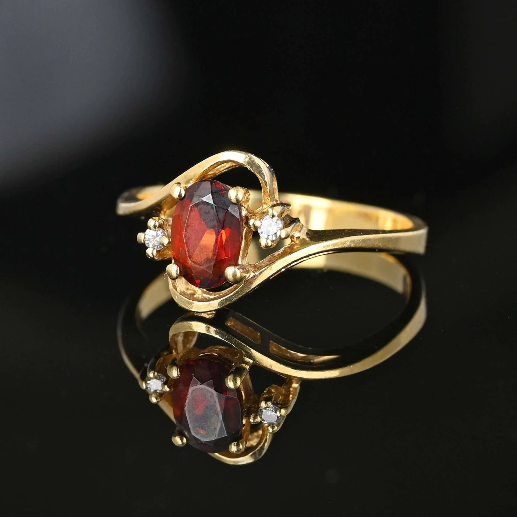 Vintage 10K Gold Bypass Diamond Garnet Ring