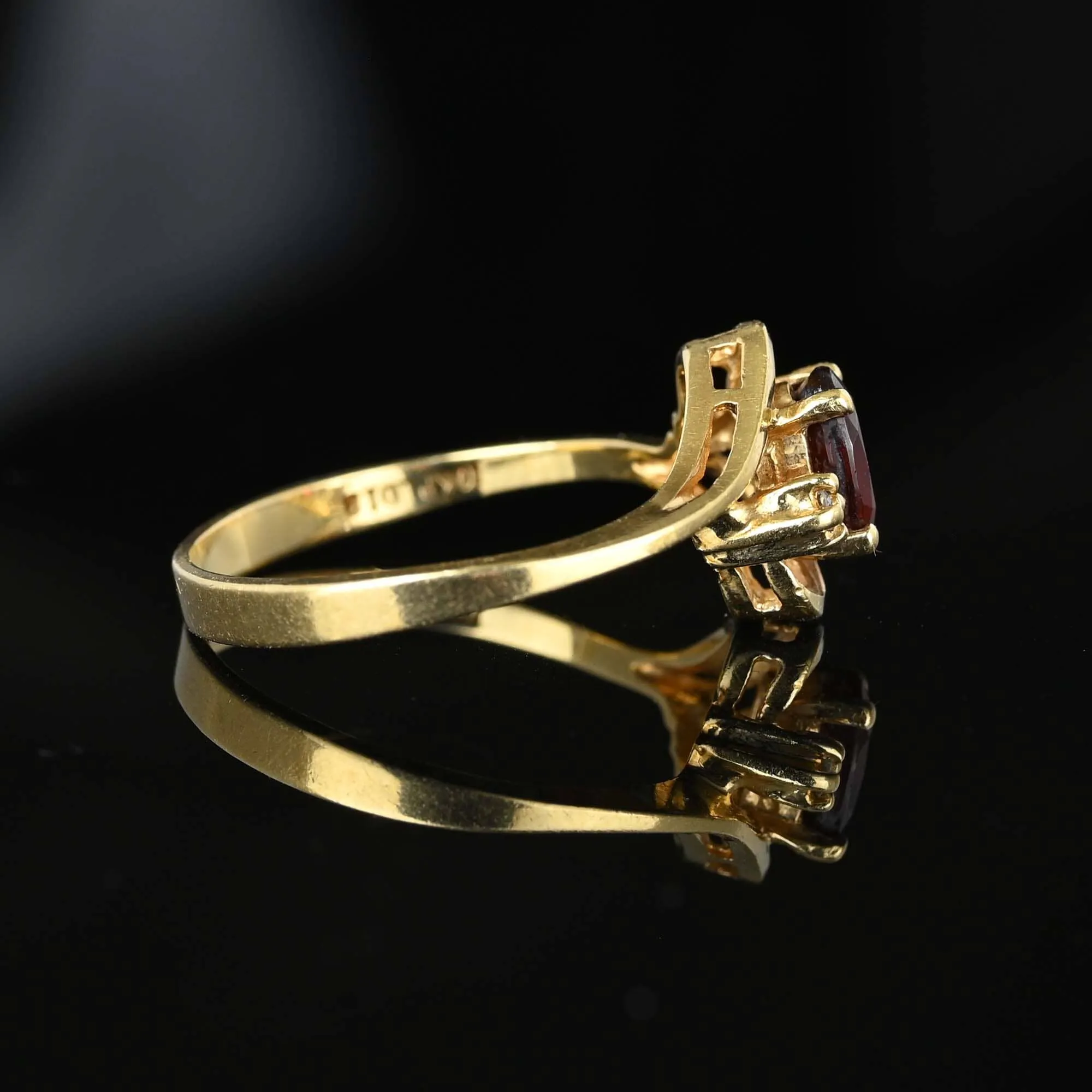 Vintage 10K Gold Bypass Diamond Garnet Ring